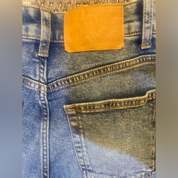 🩵GOOD CONDITION | H &M Mom Jeans | Size 4 - Picture 5 of 7